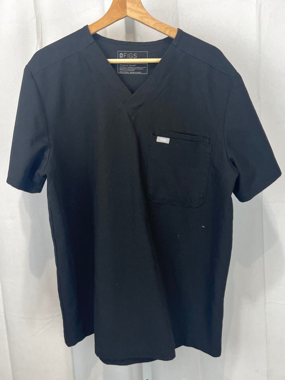 FIGS Mens Leon 3 Pocket Scrub Top FM1500 Short Sleeve Black Size L